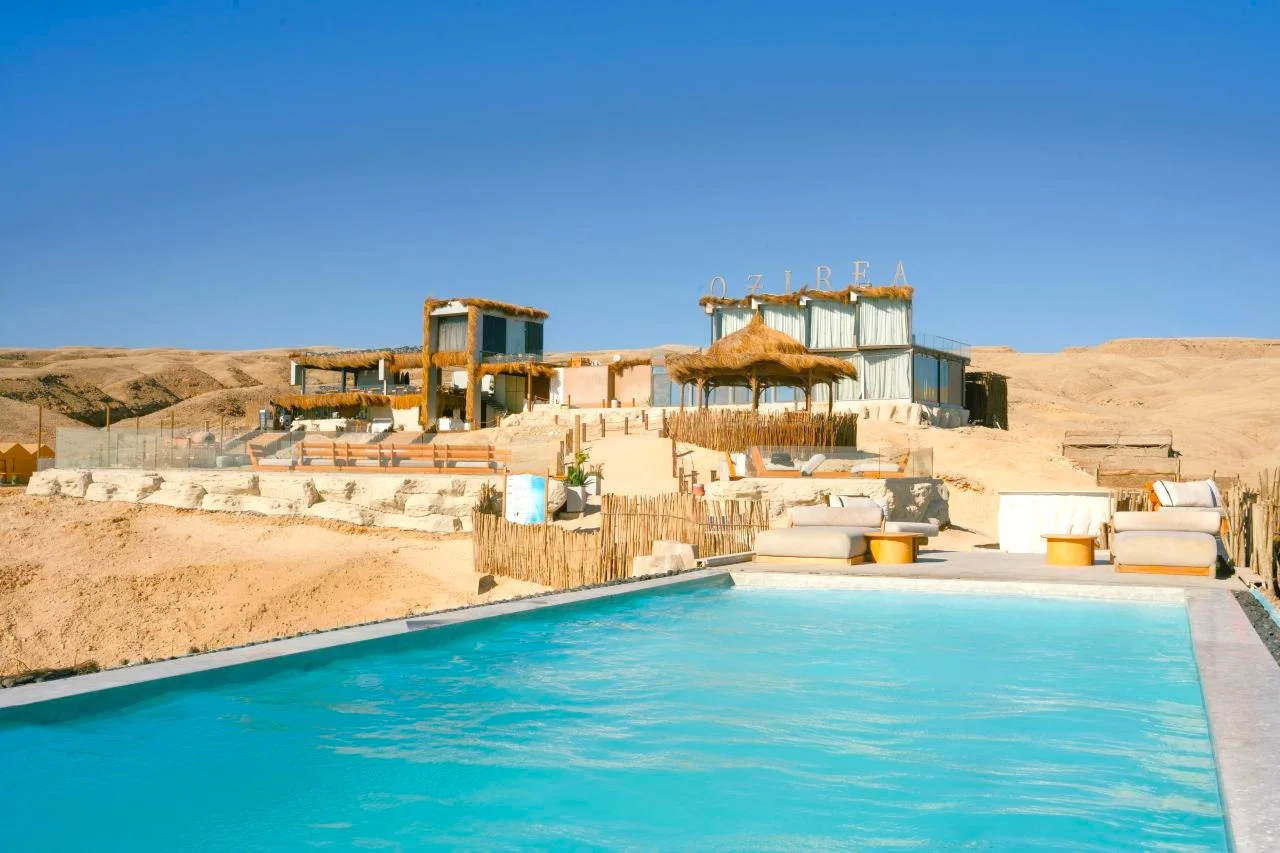 Ozirea Island beach club with infinity pool overlooking the Red Sea near Hurghada